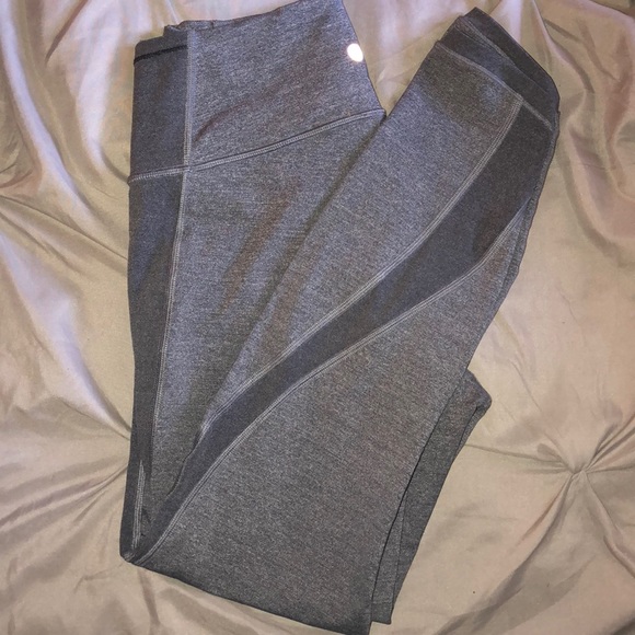 Never worn Lululemons size 8 - Picture 2 of 5